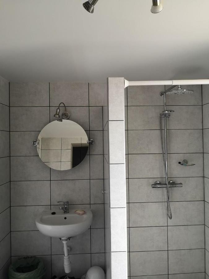 Pokoj Przy Jeziorze Apartment Wizajny Екстериор снимка